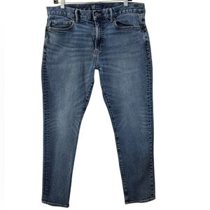 GAP Men's Slim Taper Blue Jeans